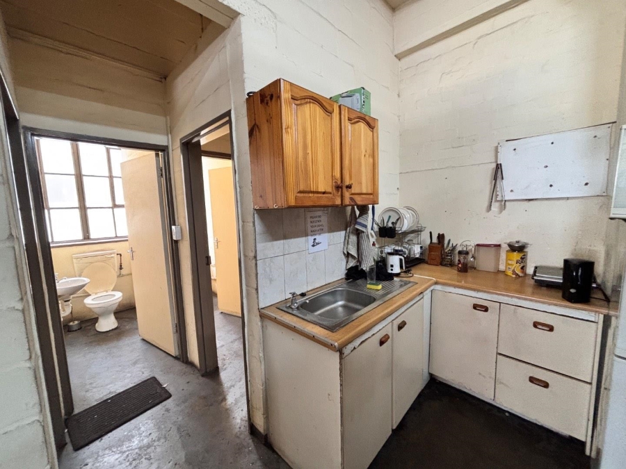 To Let commercial Property for Rent in Paarden Eiland Western Cape